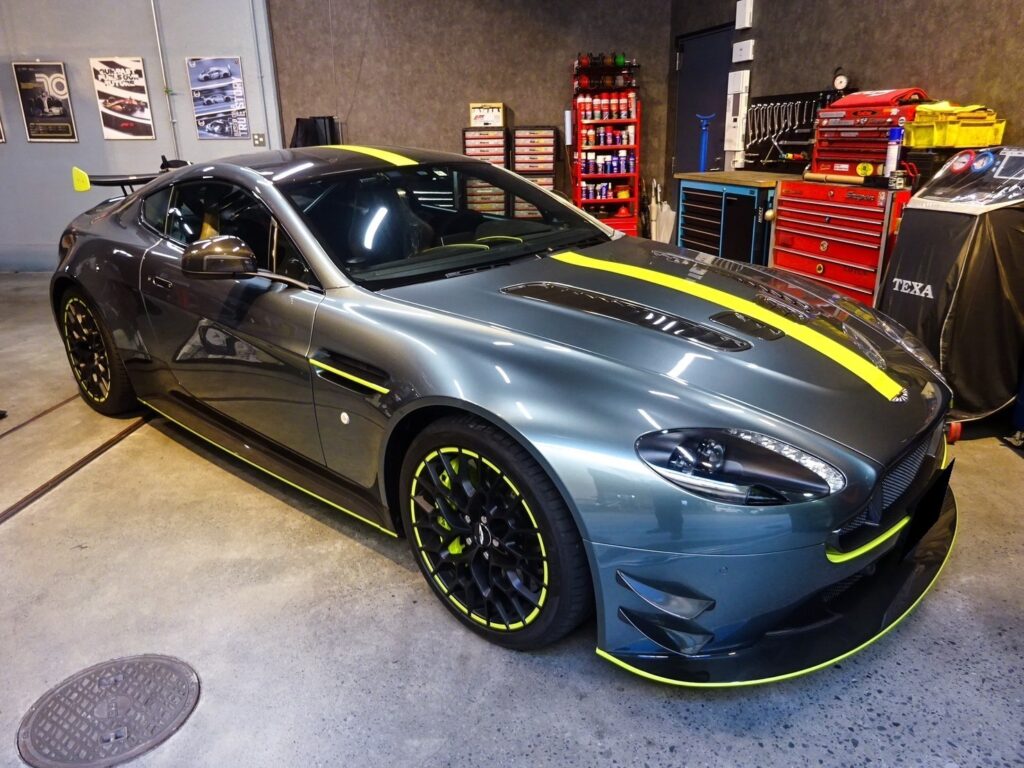 ASTON MARTIN V12 Vantage S AMR ヘッドライト不灯 修理 ヘッドライトバーナー LED化